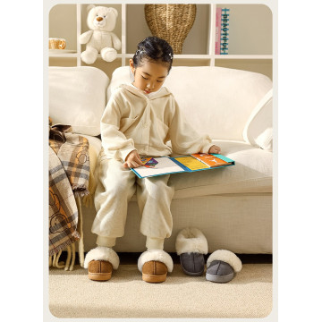 保暖毛茸茸拖鞋