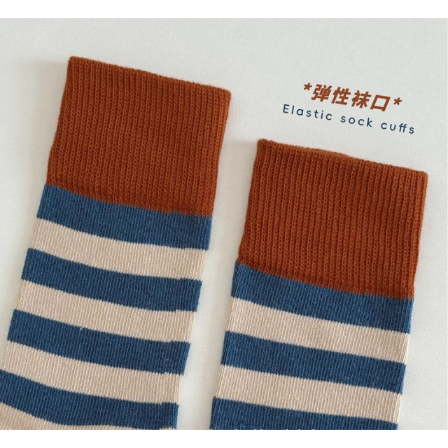 繽紛條紋中筒襪(六雙入）