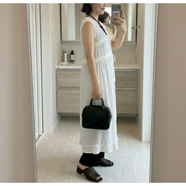 V領綁帶花邊造型罩衫背心長洋