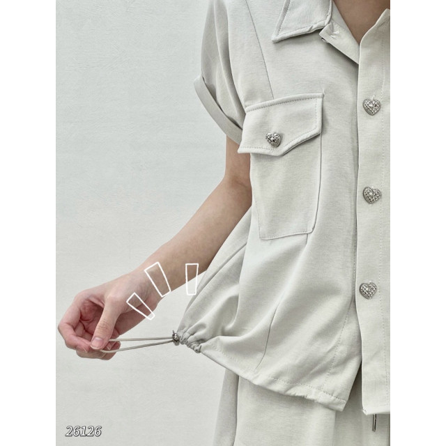 愛心釦翻領套裝