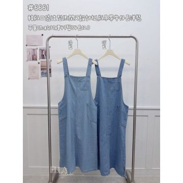 口袋造型側開叉吊帶牛仔長洋裝