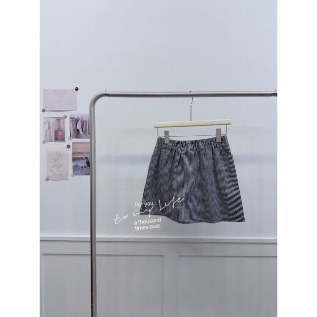韓系歐膩！後鬆緊顯瘦直條紋修身防走光短裙