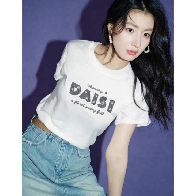 立體刺繡！韓系高工藝字母設計涼感奶油棉修身上衣