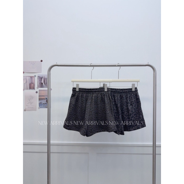 酷颯豹紋！韓版時髦高腰鬆緊抽繩修身顯瘦 A 字短褲