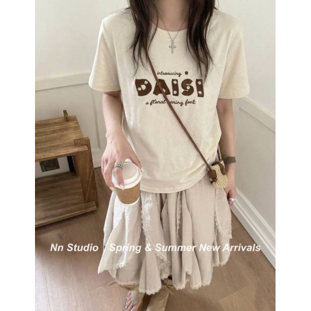 立體刺繡！韓系高工藝字母設計涼感奶油棉修身上衣