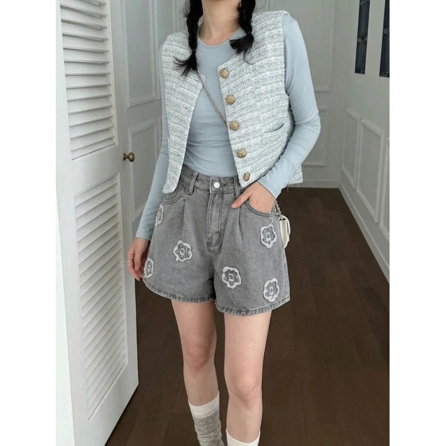 毛邊小花打摺牛仔短褲