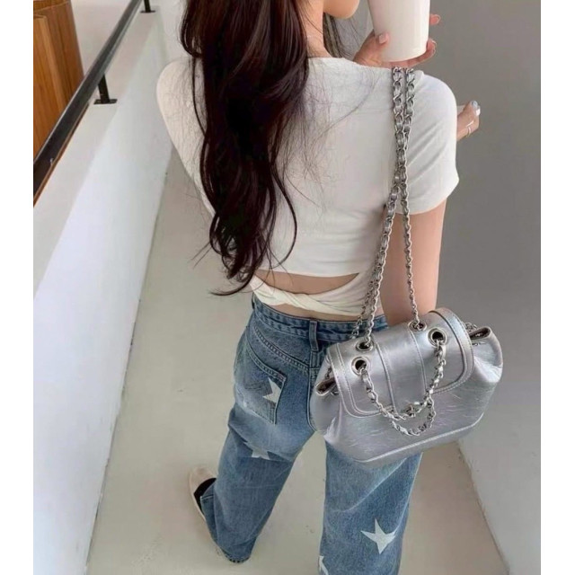 方領美背扭結造型上衣