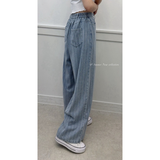 韓系率性直紋線條感後鬆緊長腿牛仔寬褲