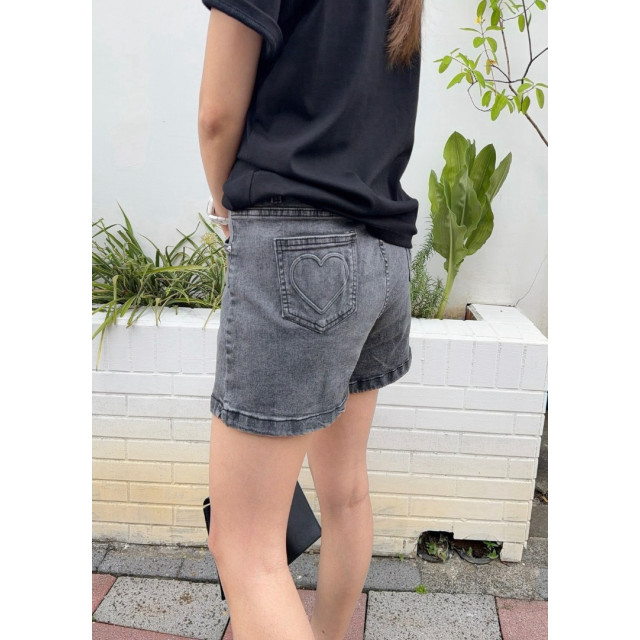 煙灰水洗愛心彈力牛仔短褲♦️