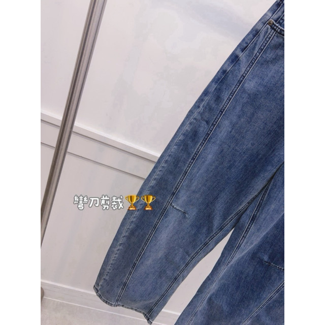 韓系挺版剪裁感牛仔彎刀褲