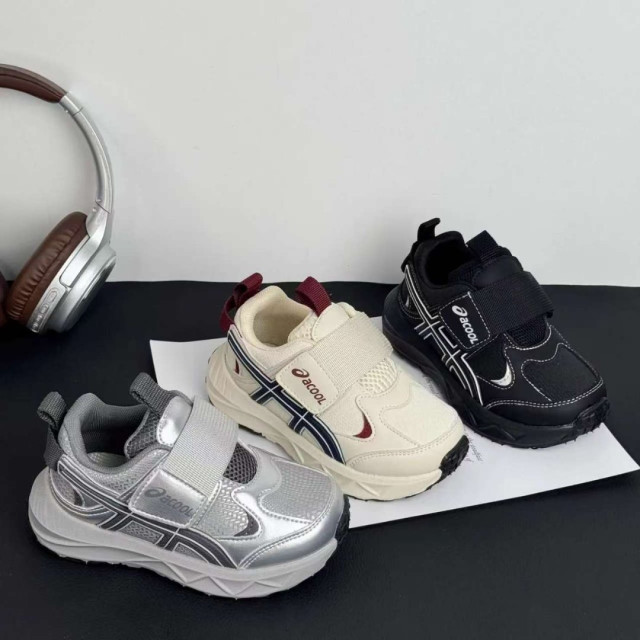 輕量機能魔鬼氈童鞋