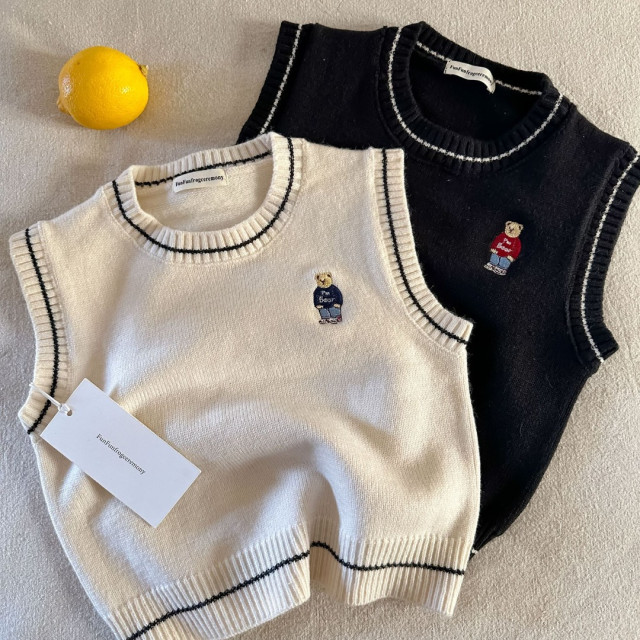 小熊刺繡針織背心