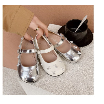 小兔珍珠小皮鞋