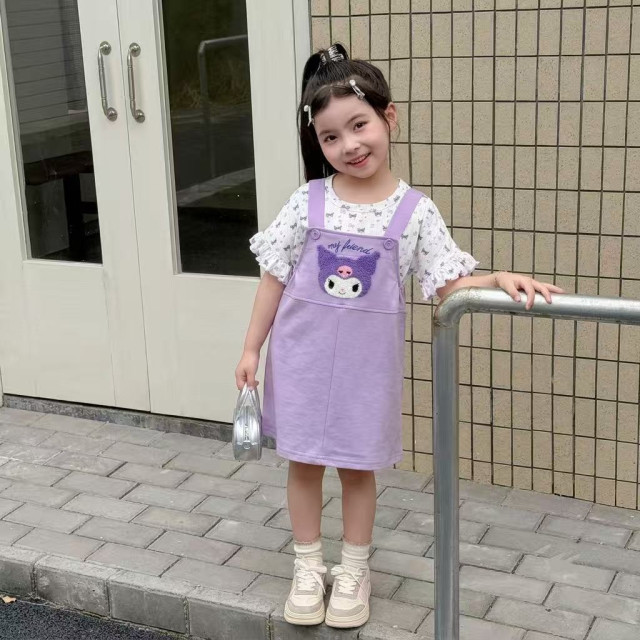 甜美卡通背帶裙