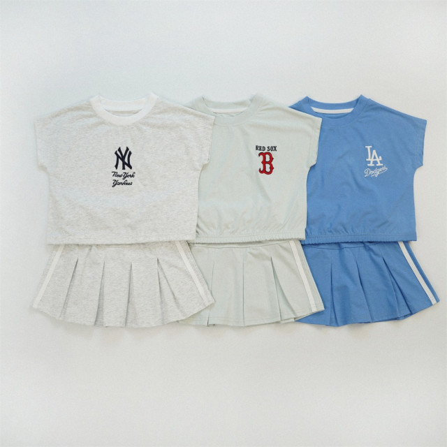 運動風字母百摺裙套組